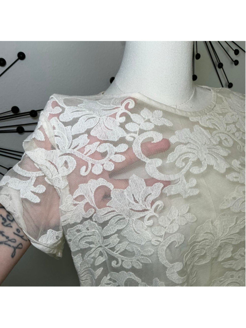 The Limited Ivory Floral Lace Sheer Blouse Top Medium Romantic Boho - Picture 2 of 4